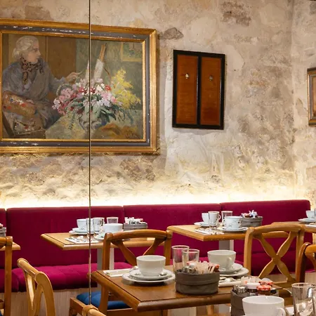 Hotel Le Relais Des Halles-3