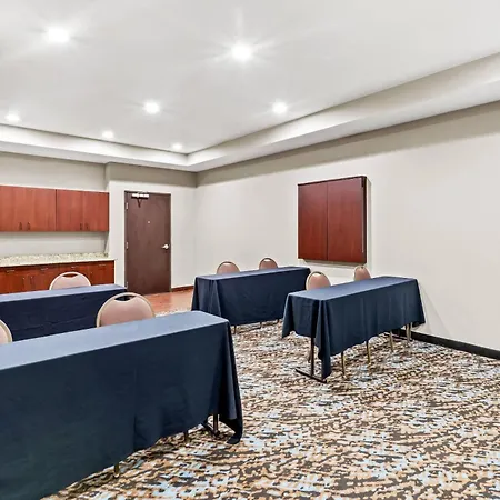 Mainstay Suites Lufkin-3