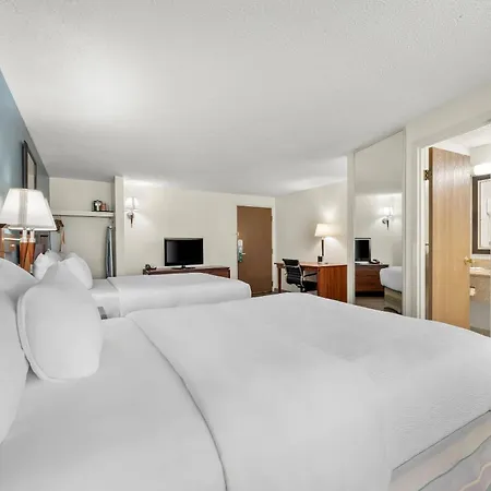 Quality Inn & Suites Black River Falls I-94-3