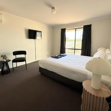 The Sundowner Cabin & Tourist Park-2