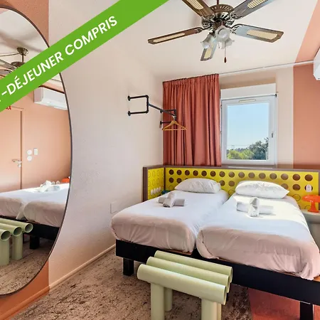 Ibis Styles Pont Du Gard Route D'Avignon-2
