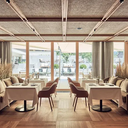 Falkensteiner Hotel Kronplatz - The Leading Hotels Of The World (Adults Only)-3