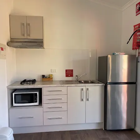 Cobar Caravan Park-3