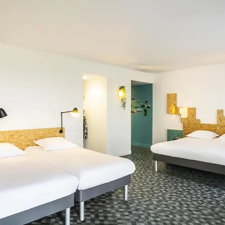 greet Hotel Rennes Pace-3