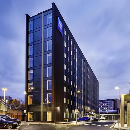 Ibis Budget Terminal 2 Manchester Airport By Accor-3