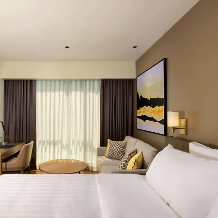 Novotel Suites Manila At Acqua-2