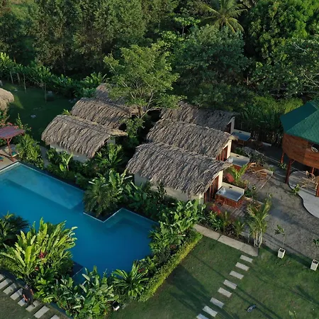 Makai Beach Hostel-3