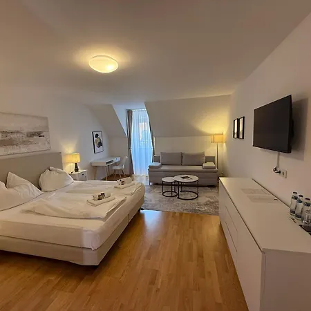 Hotel Der Greif-2