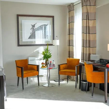Auteuil Manotel-2
