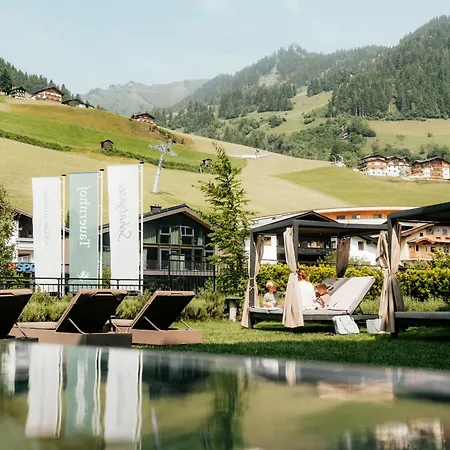 Hotel Tauernhof-2
