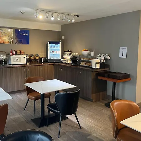 Comfort Inn-3