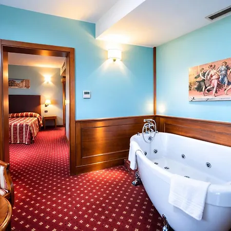 Lvg Hotel Collection - Riz-2