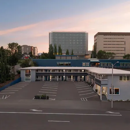 Travelodge By Wyndham Everett City Center-3
