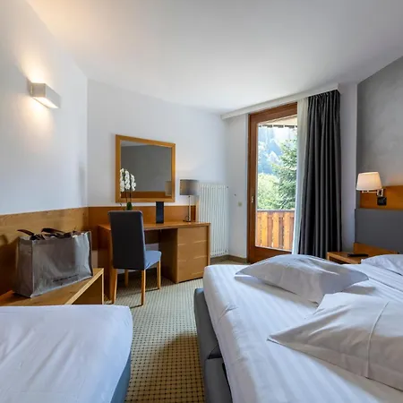 Royal Olympic Hotel-3