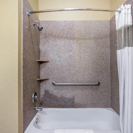La Quinta By Wyndham Vicksburg-3