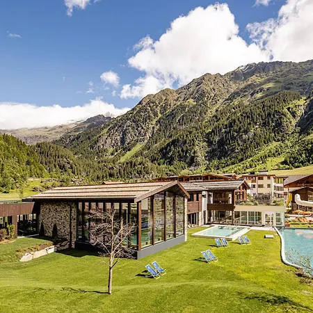 Hotel Schneeberg Family Resort&SPA-3