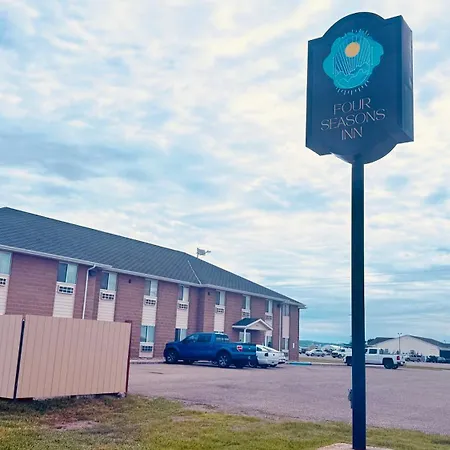Four Seasons Inn-2