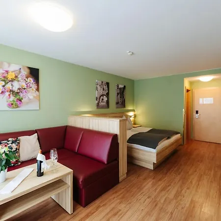 Familienhotel Trebesingerhof-3