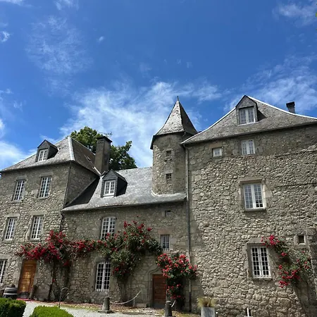 Château de la Borde à Ussel, centre-ville, proche autoroute A89-2