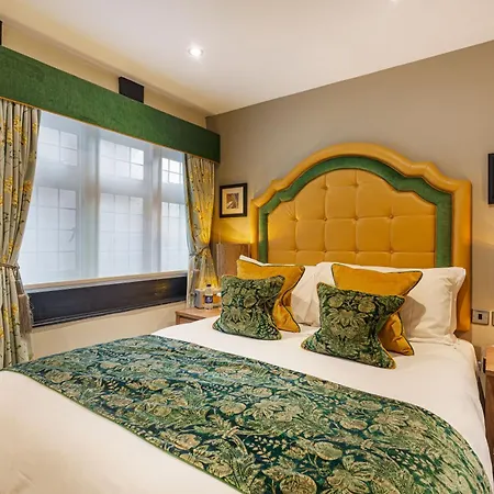 The Tudor House Hotel, Tewkesbury, Gloucestershire - The Coaching Inn Group-2