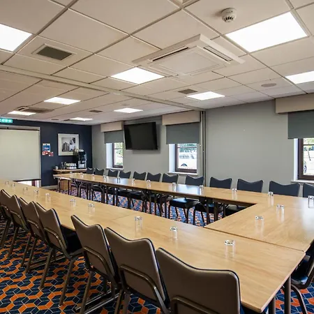 Holiday Inn Express Perth By Ihg-2