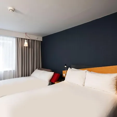 Holiday Inn Express Swindon West By Ihg-2