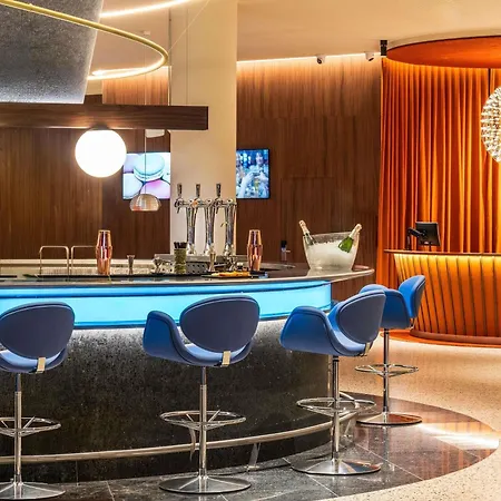 Novotel Madrid Feria And Airport-2