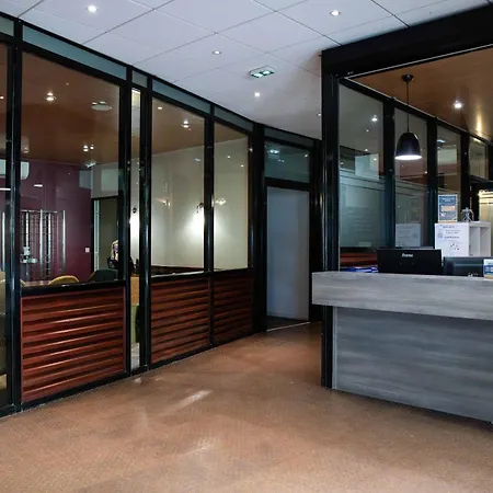 Teneo Apparthotel Bordeaux - Gare Saint Jean-3
