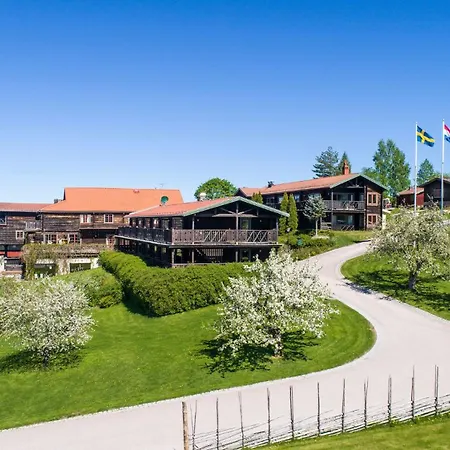 Green Hotel-2