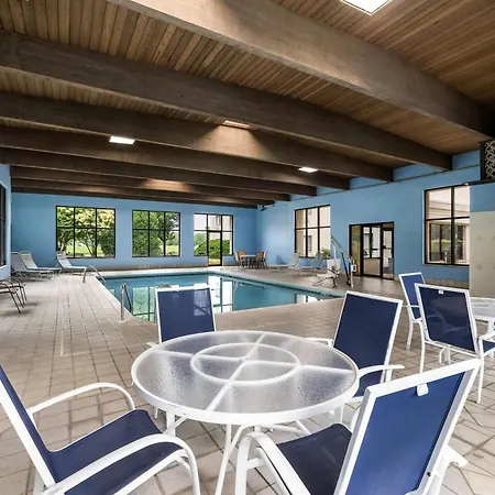 Baymont By Wyndham Janesville-3