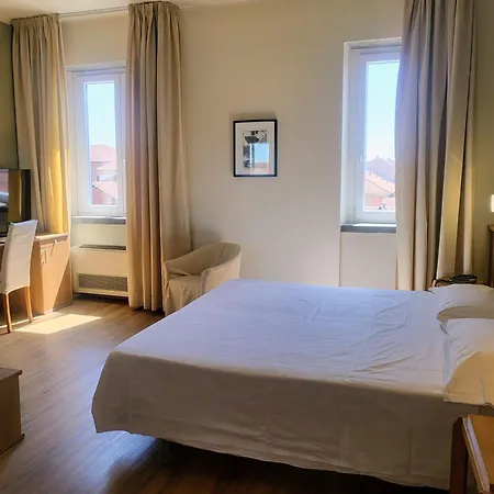 Hotel Lux-3