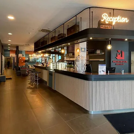 Meininger Hotel Frankfurt Main / Airport-2