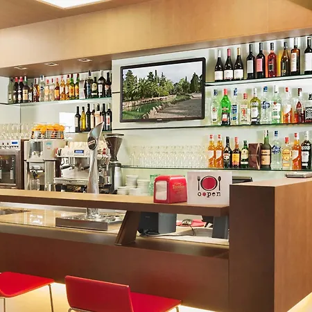 Ibis Lleida-3