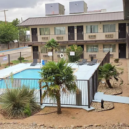 Howard Johnson By Wyndham Odessa Tx-3