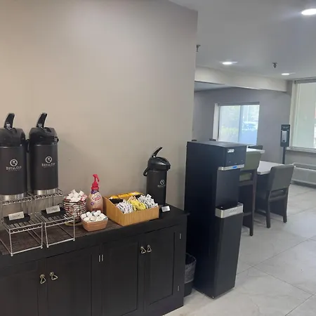 La Quinta Inn By Wyndham Auburn Worcester-2