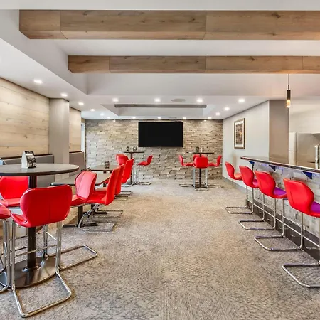 Microtel Inn & Suites By Wyndham - Timmins-2