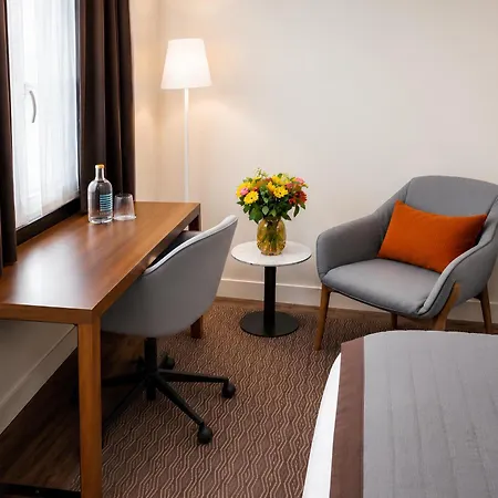 Hotel Mayflower Opera-2