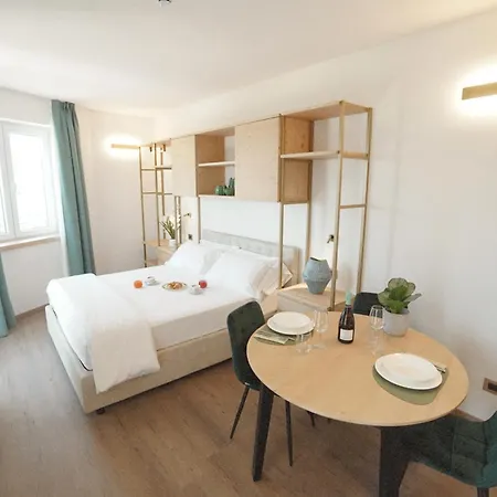Hotel Corona-2
