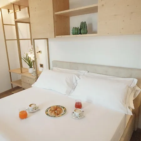 Hotel Corona-3
