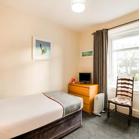 Oyo Braeriach Hotel, Highlands Scotland-3