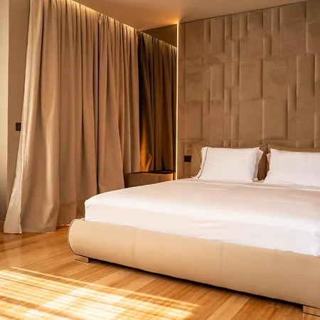 Kraal Hotel Vlore-2