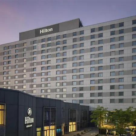 Hilton Duesseldorf-3