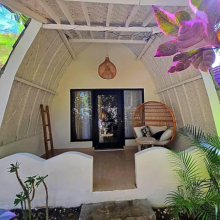 Jackies Gili Beach Club-2