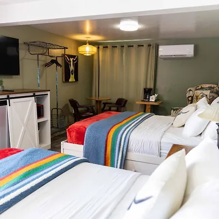 Lodge At Poncha Springs-3