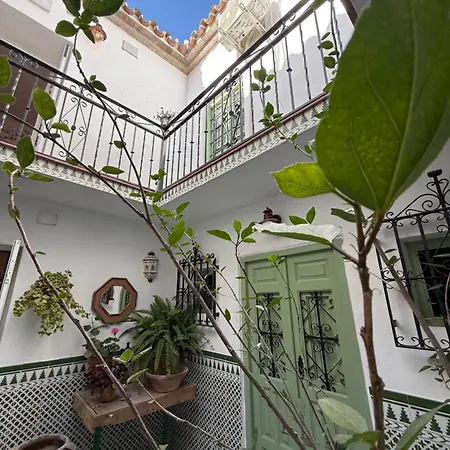 Encanto Guesthouse-3