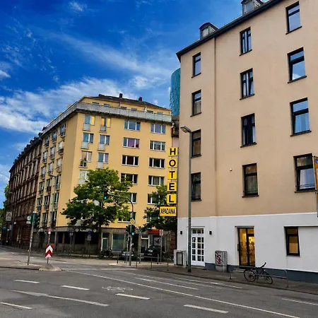 Hotel Apadana Frankfurt-3