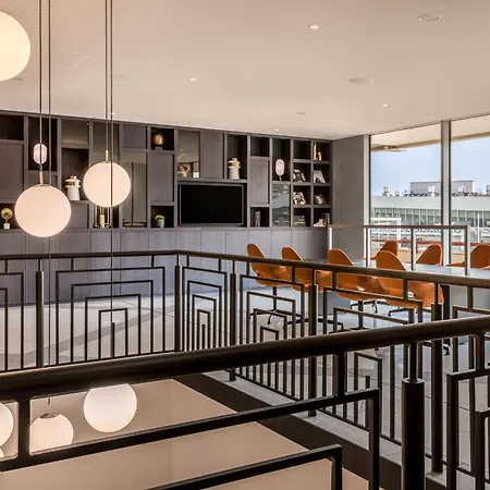 Sheraton Frankfurt Airport Hotel & Conference Center-3