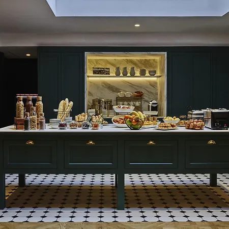 Mercure Versailles Chateau-3