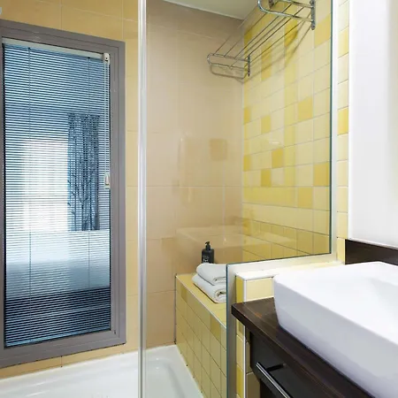 Ibis Styles Nice Centre Port-3