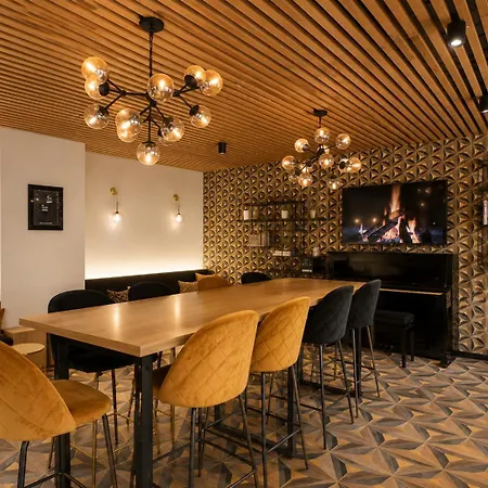 Logis Hotel Center-3
